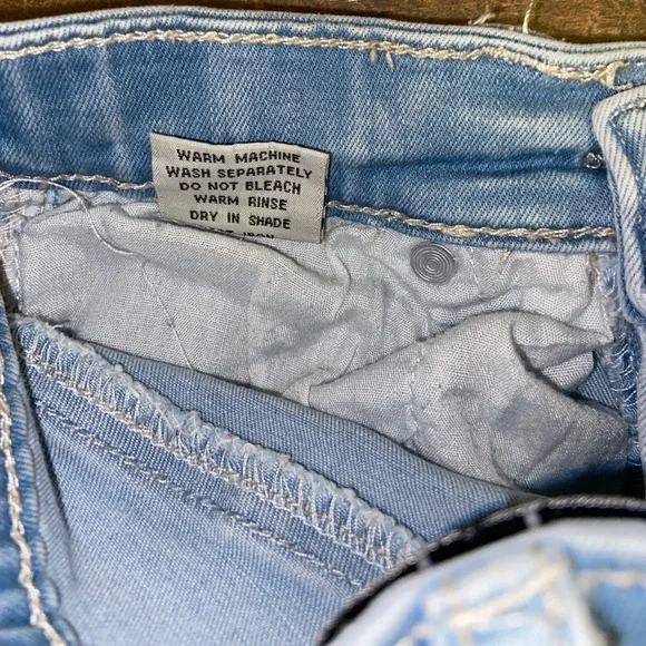 Showpo Christina Skinny Jeans in Light Wash Denim - Picture 12 of 13